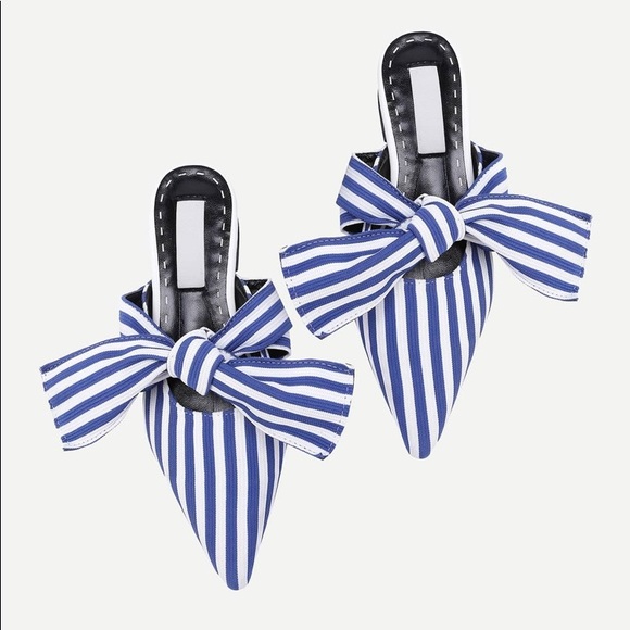 NWOT Nautical Bow Tie Striped Print Shoes - Picture 8 of 8